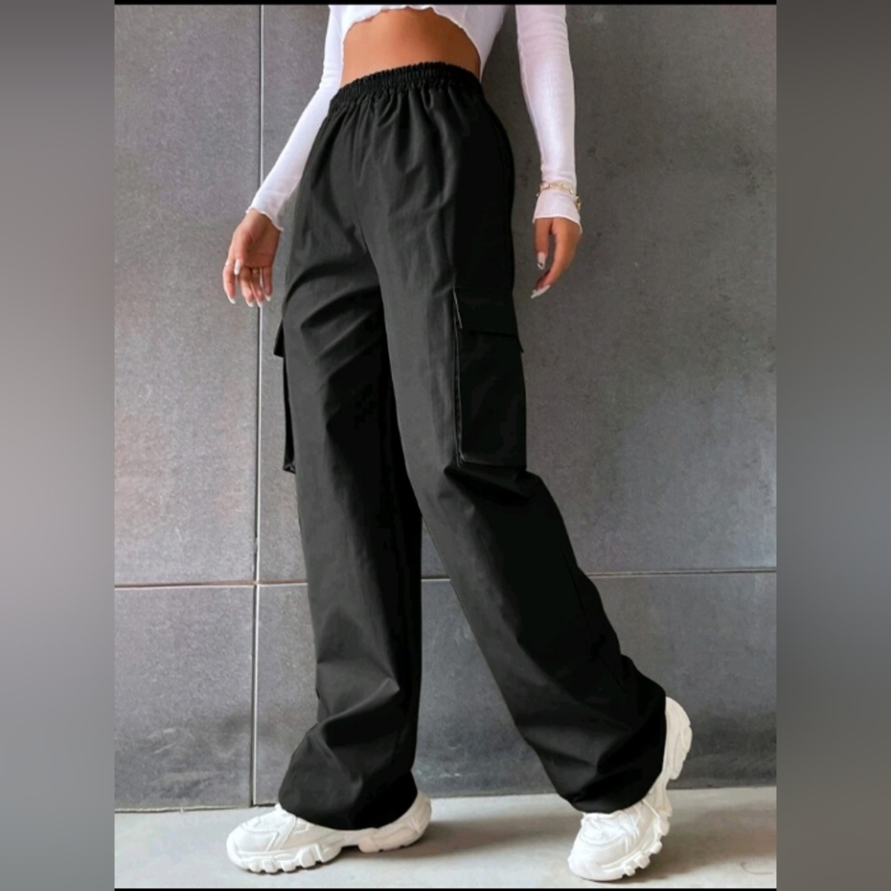 NWOT high waisted cargo pants size 10 - Picture 4 of 8